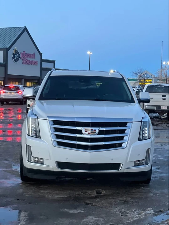 2015 Cadillac Escalade 4th Gen - Image 2 of 9