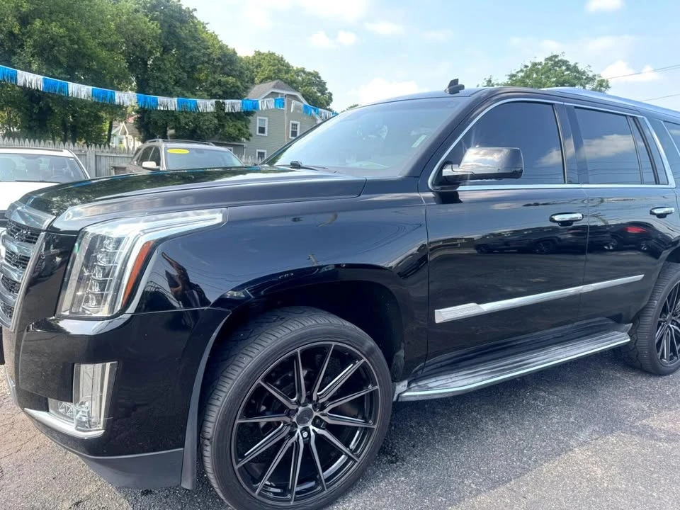 2015 Cadillac Escalade 4th Gen - Image 3 of 13