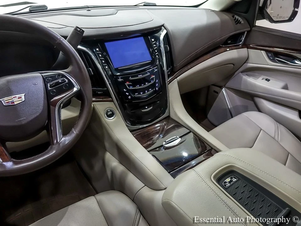 2015 Cadillac Escalade 4th Gen - Image 18 of 20