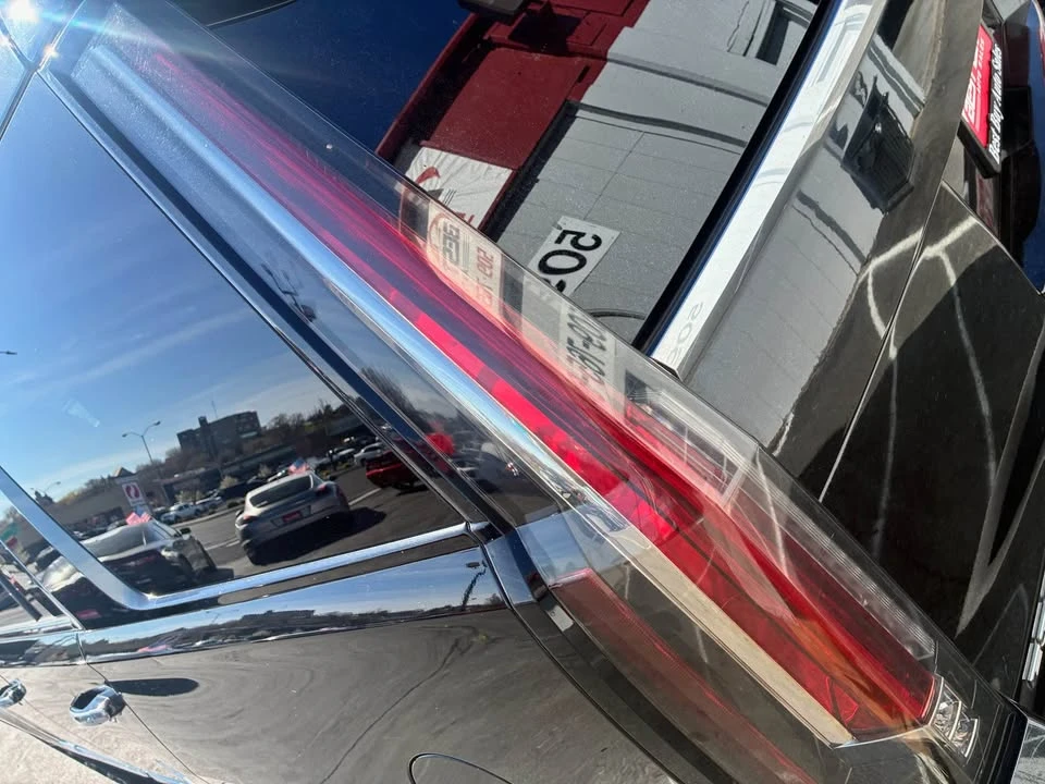 2015 Cadillac Escalade 4th Gen - Image 14 of 20