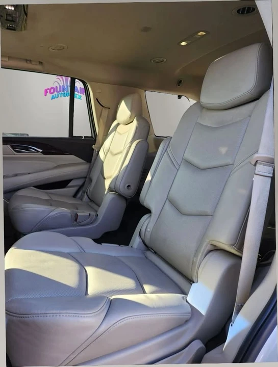 2015 Cadillac Escalade 4th Gen - Image 15 of 20