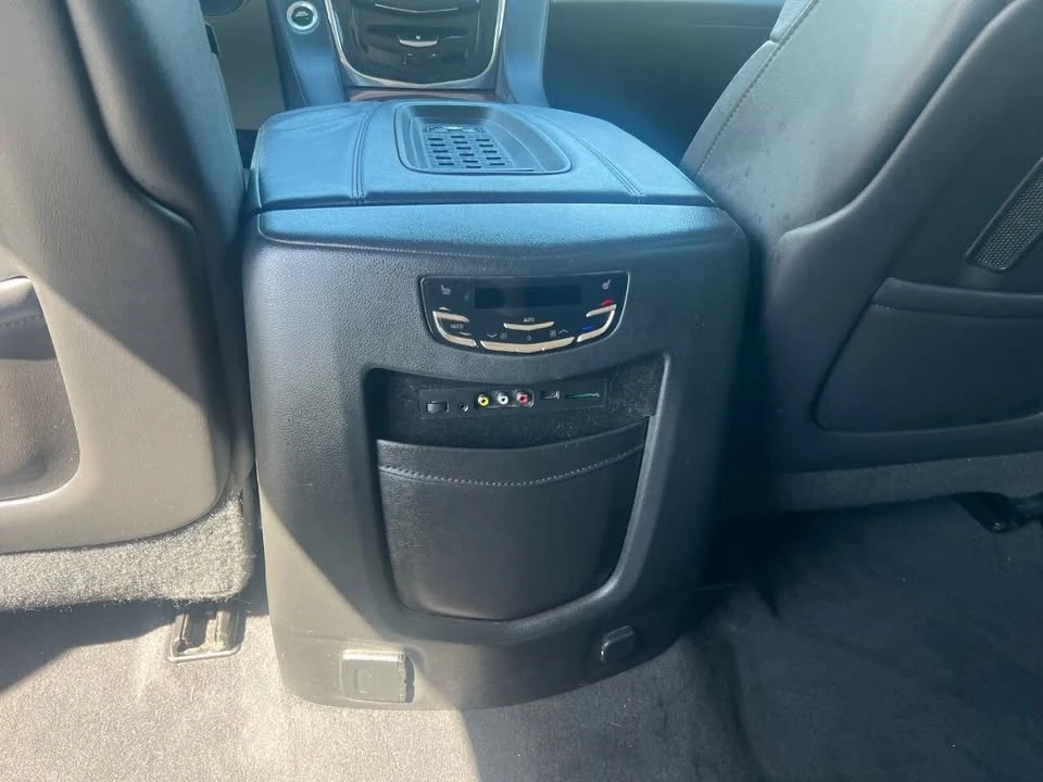 2015 Cadillac Escalade 4th Gen - Image 12 of 18