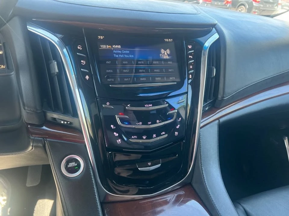 2015 Cadillac Escalade 4th Gen - Image 17 of 18