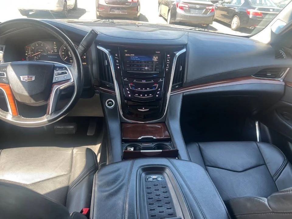 2015 Cadillac Escalade 4th Gen - Image 11 of 18