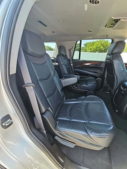 2015 Cadillac Escalade 4th Gen - Image 10 of 12