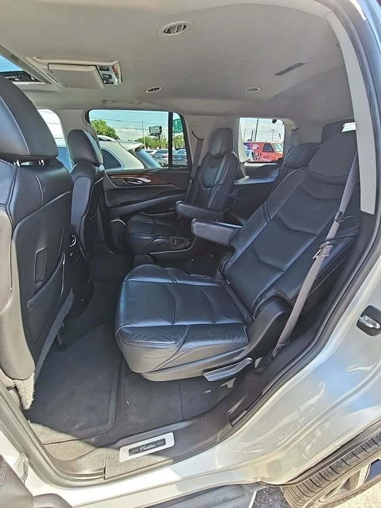 2015 Cadillac Escalade 4th Gen - Image 6 of 12
