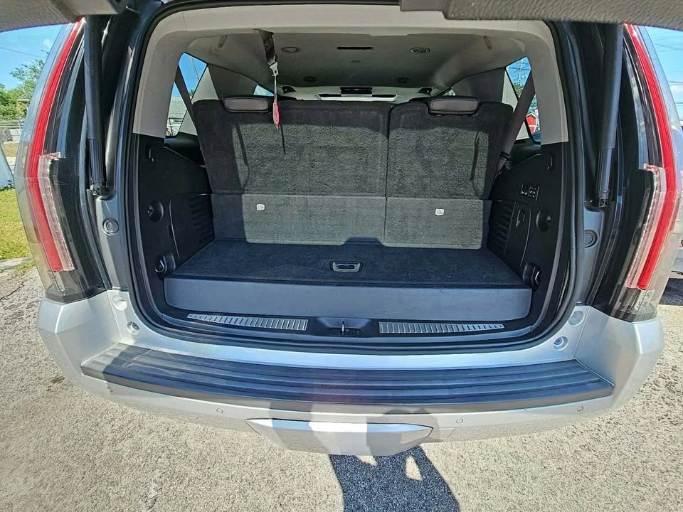 2015 Cadillac Escalade 4th Gen - Image 9 of 12