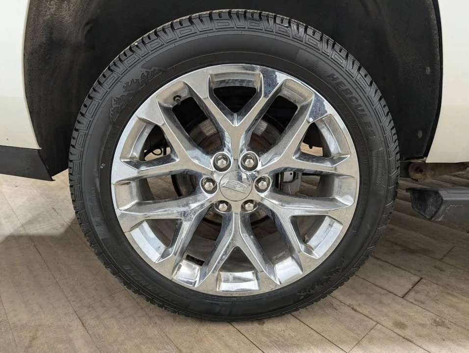 2015 Cadillac Escalade 4th Gen - Image 9 of 20