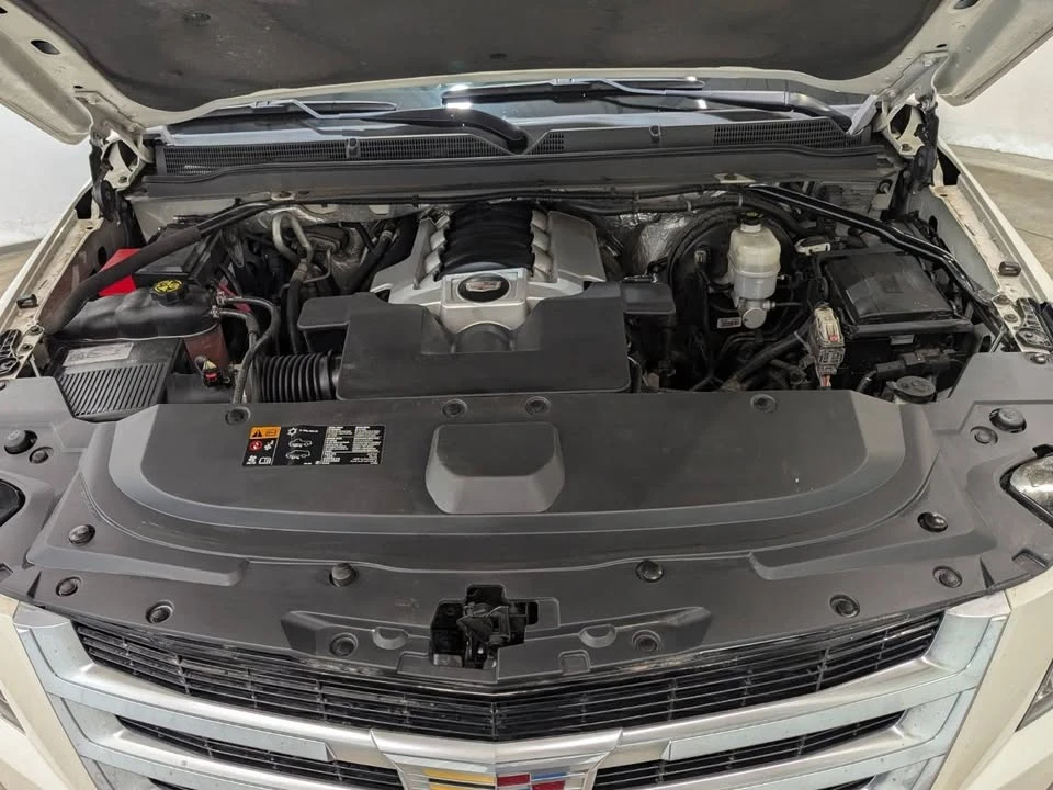 2015 Cadillac Escalade 4th Gen - Image 10 of 20