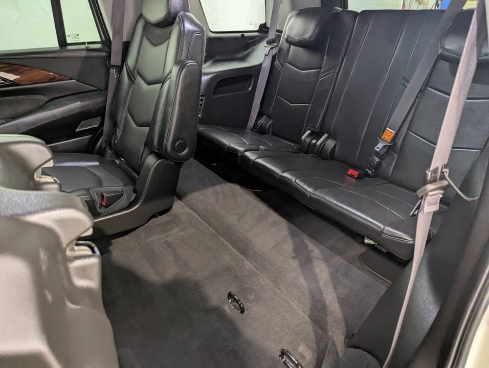 2015 Cadillac Escalade 4th Gen - Image 14 of 20