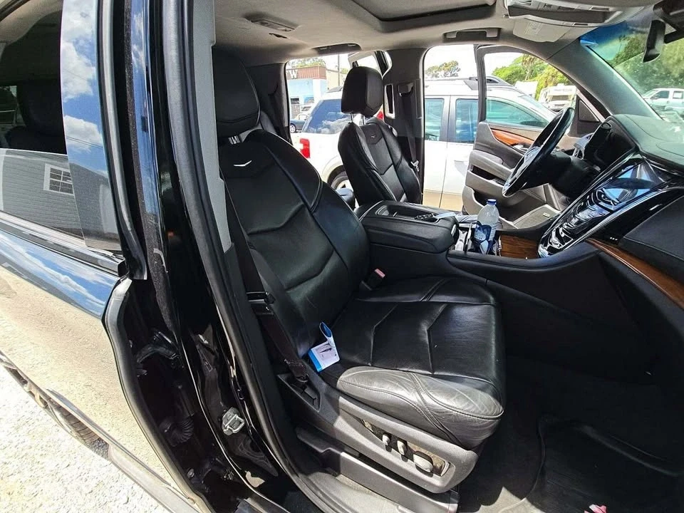 2015 Cadillac Escalade 4th Gen - Image 4 of 10