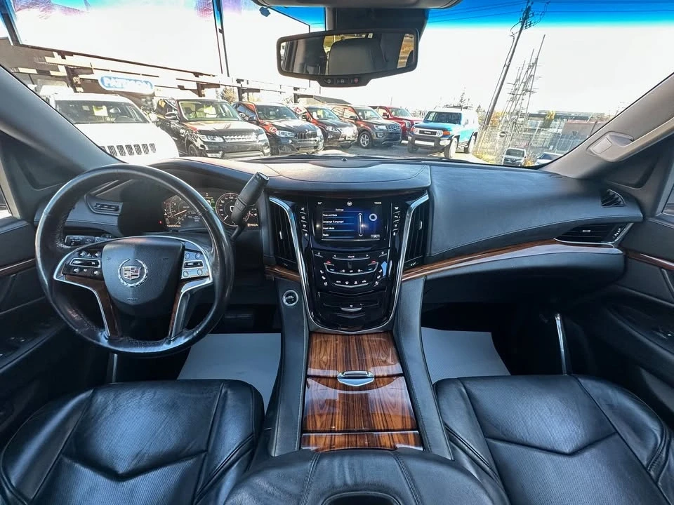 2015 Cadillac Escalade 4th Gen - Image 11 of 17