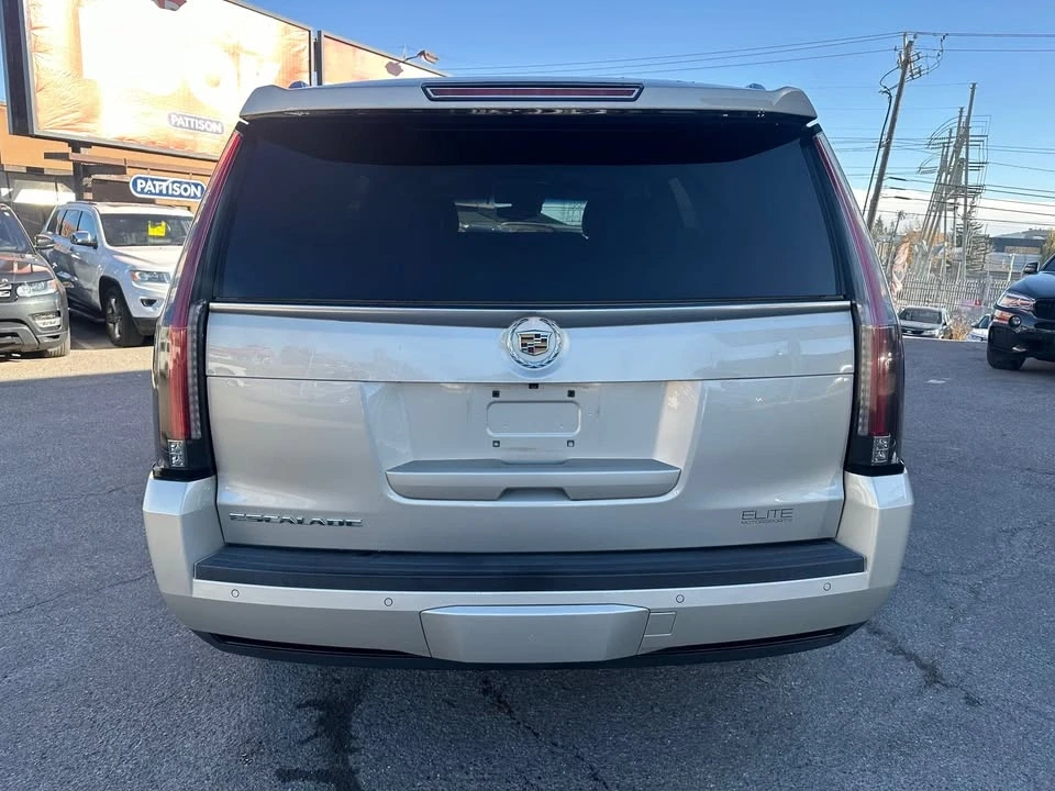2015 Cadillac Escalade 4th Gen - Image 3 of 17