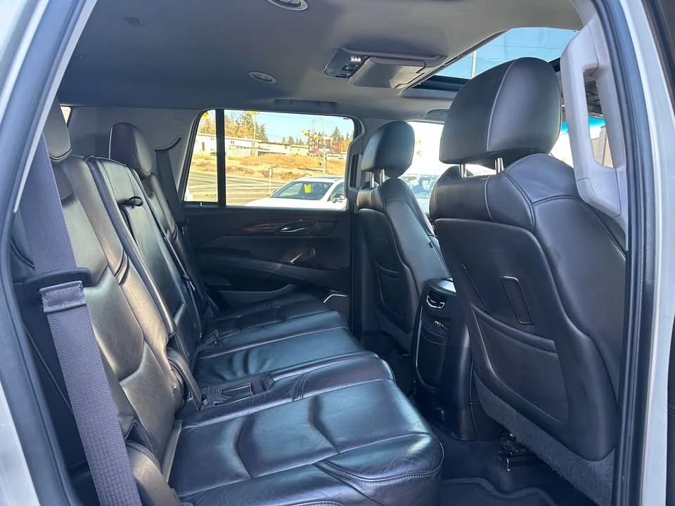2015 Cadillac Escalade 4th Gen - Image 8 of 17