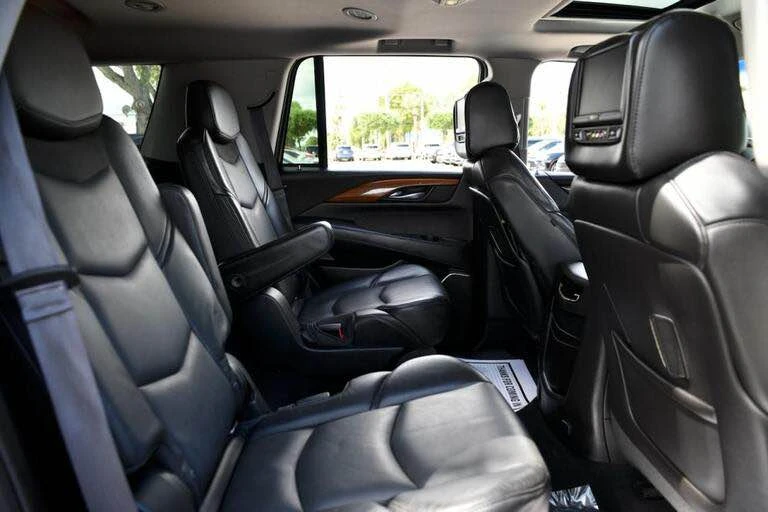 2015 Cadillac Escalade 4th Gen - Image 7 of 10
