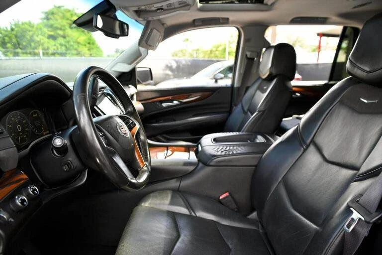 2015 Cadillac Escalade 4th Gen - Image 5 of 10