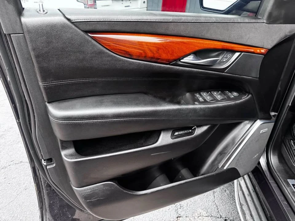 2015 Cadillac Escalade 4th Gen - Image 14 of 14