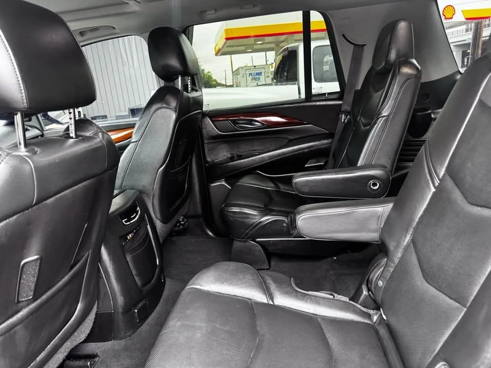 2015 Cadillac Escalade 4th Gen - Image 9 of 14
