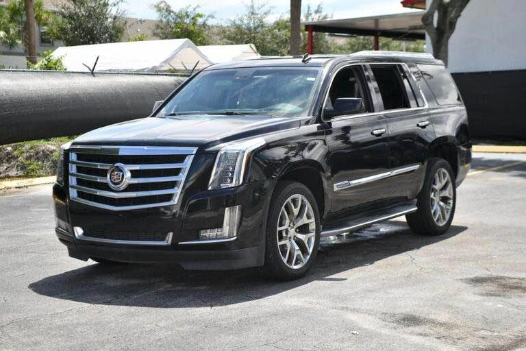 2015 Cadillac Escalade 4th Gen - Image 2 of 10