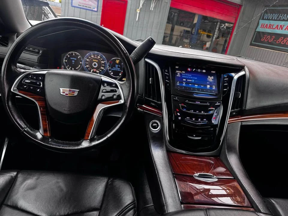 2015 Cadillac Escalade 4th Gen - Image 7 of 14