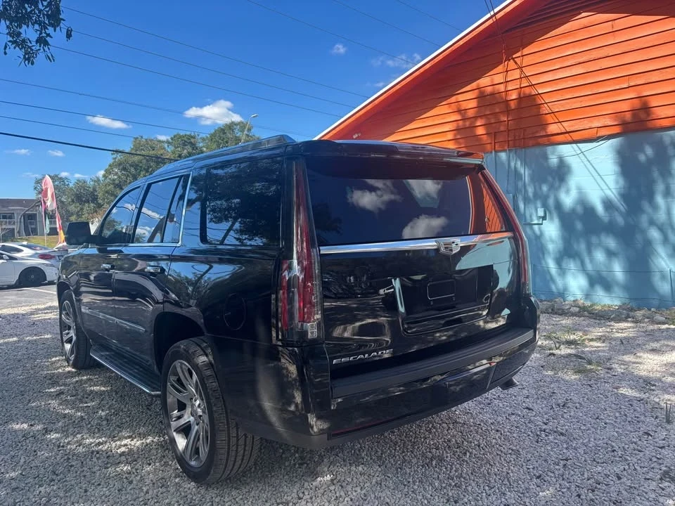 2015 Cadillac Escalade 4th Gen - Image 3 of 10