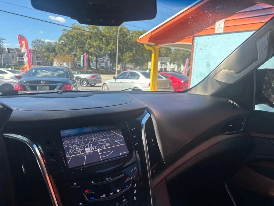 2015 Cadillac Escalade 4th Gen - Image 10 of 10