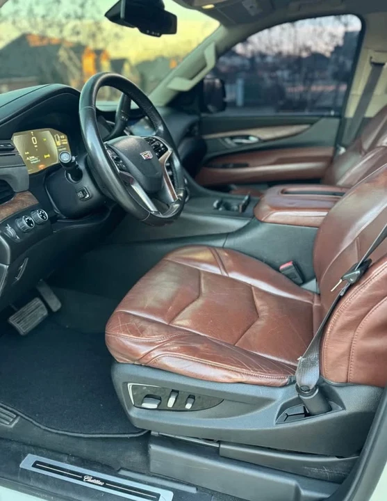 2015 Cadillac Escalade 4th Gen - Image 10 of 18