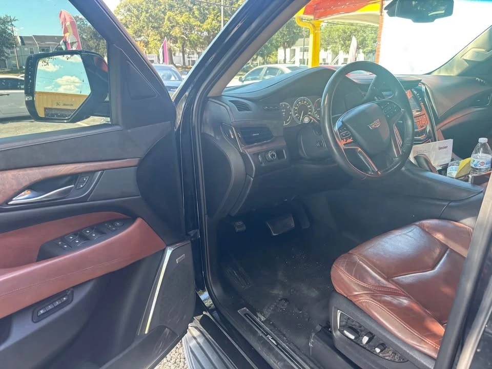 2015 Cadillac Escalade 4th Gen - Image 7 of 10