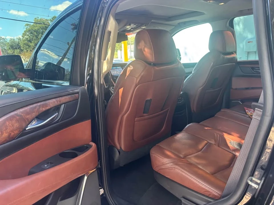 2015 Cadillac Escalade 4th Gen - Image 6 of 10