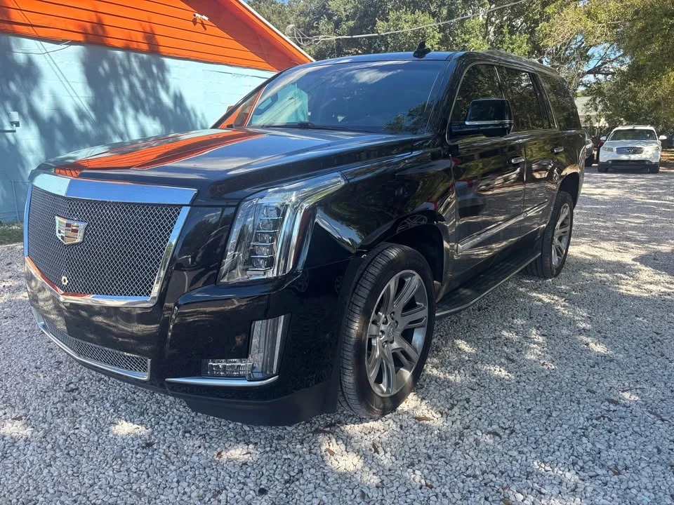 2015 Cadillac Escalade 4th Gen - Image 5 of 10