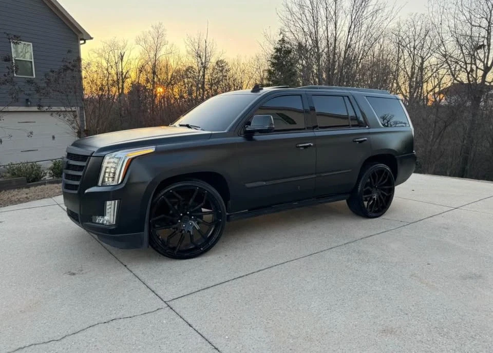 2015 Cadillac Escalade 4th Gen - Image 18 of 18