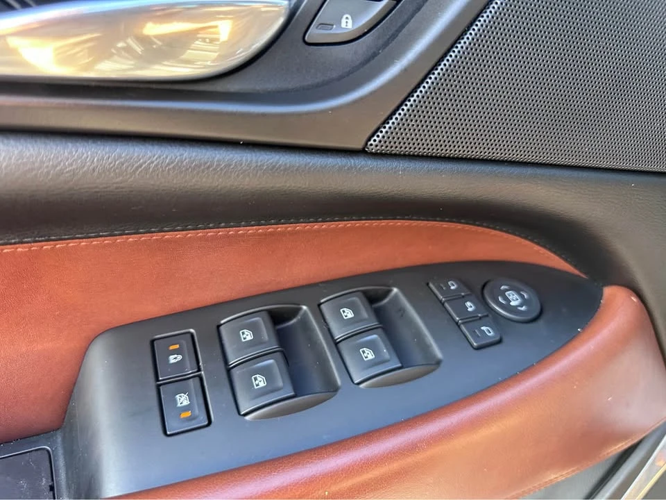 2015 Cadillac Escalade 4th Gen - Image 13 of 19