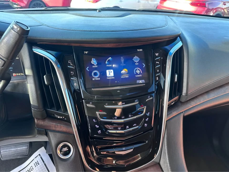 2015 Cadillac Escalade 4th Gen - Image 9 of 19