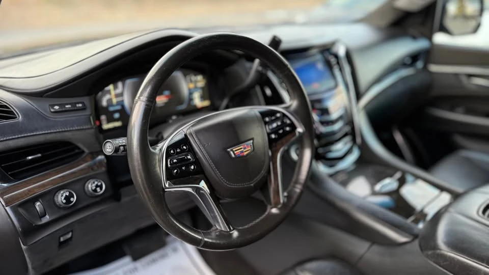 2015 Cadillac Escalade 4th Gen - Image 10 of 19