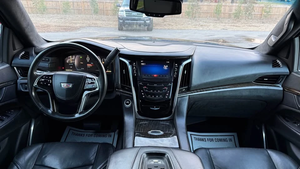 2015 Cadillac Escalade 4th Gen - Image 18 of 19