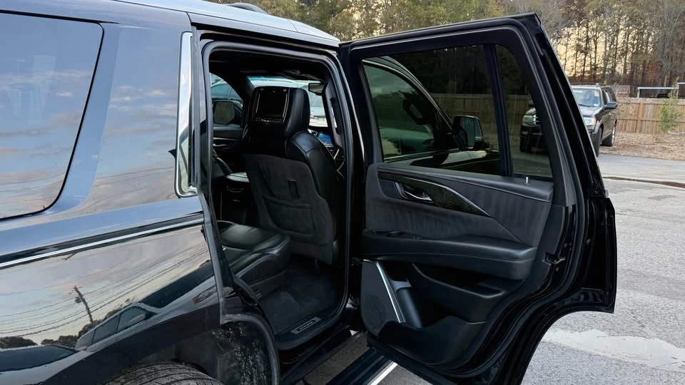 2015 Cadillac Escalade 4th Gen - Image 13 of 19
