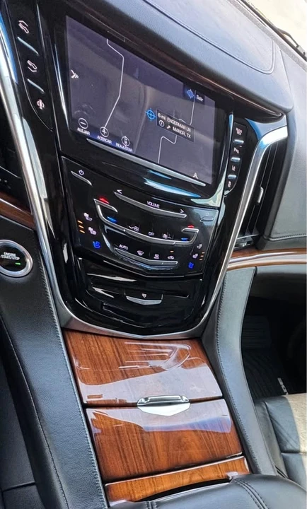 2015 Cadillac Escalade 4th Gen - Image 8 of 13