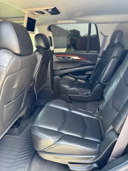 2015 Cadillac Escalade 4th Gen - Image 4 of 13