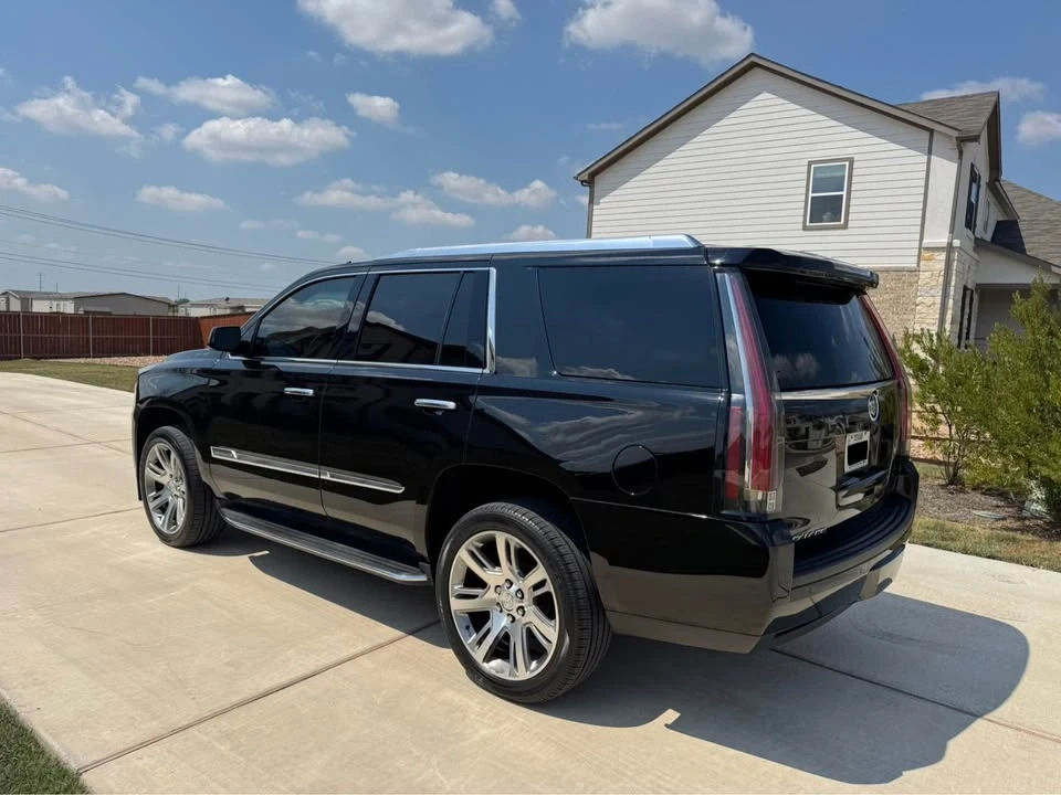 2015 Cadillac Escalade 4th Gen - Image 11 of 13