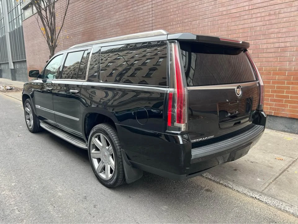 2015 Cadillac Escalade 4th Gen - Image 5 of 11