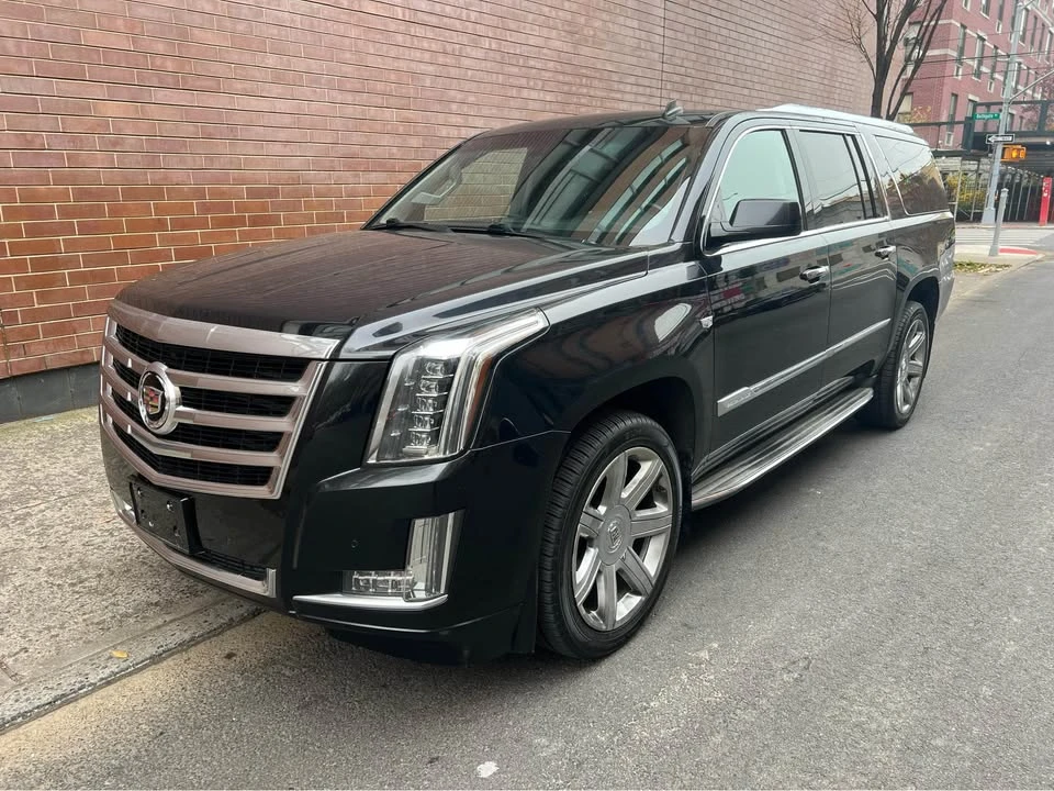 2015 Cadillac Escalade 4th Gen - Image 2 of 11
