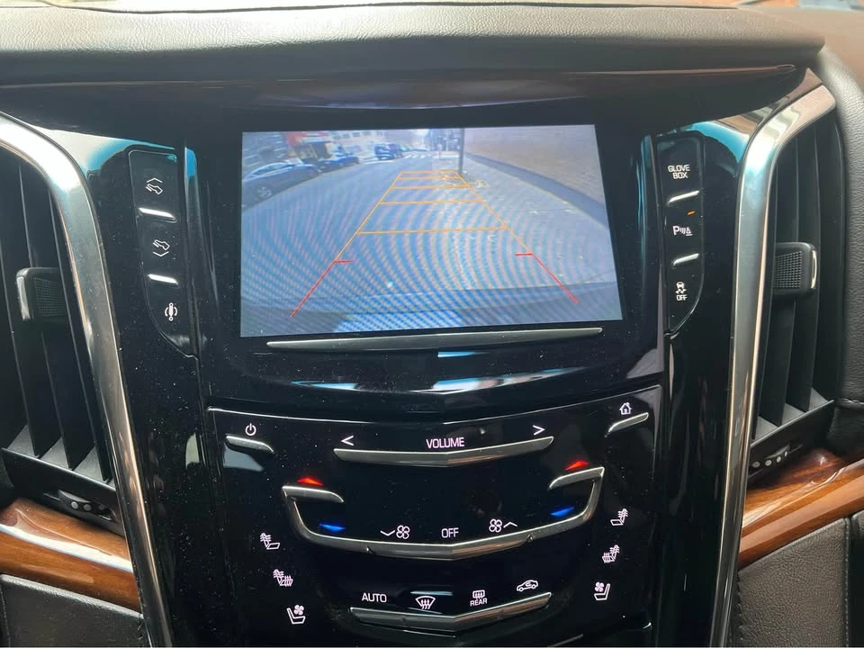 2015 Cadillac Escalade 4th Gen - Image 11 of 11