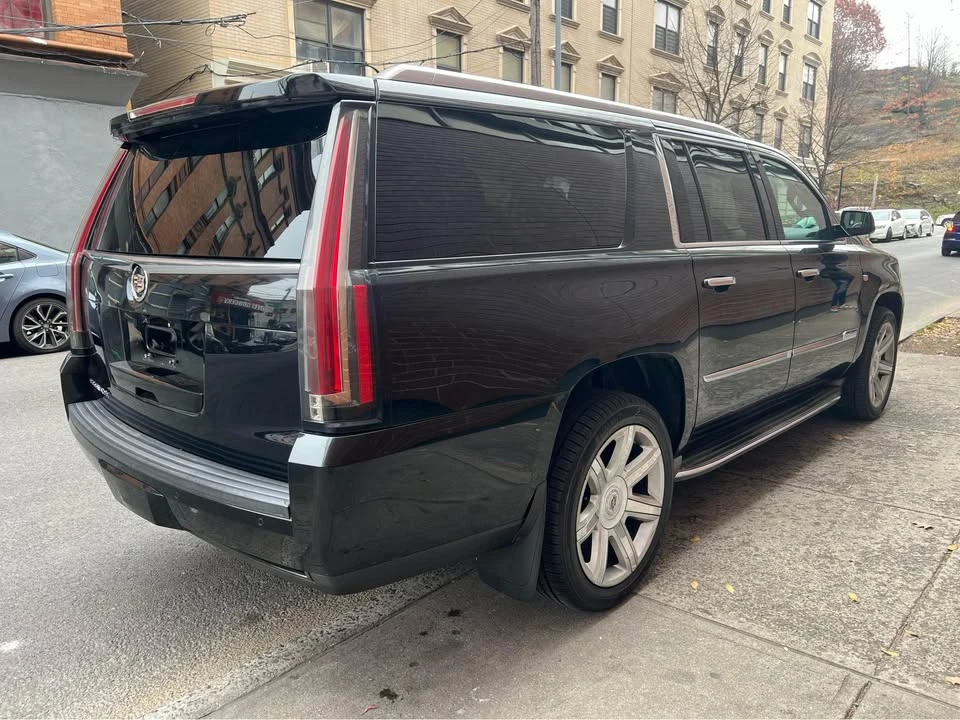 2015 Cadillac Escalade 4th Gen - Image 4 of 11