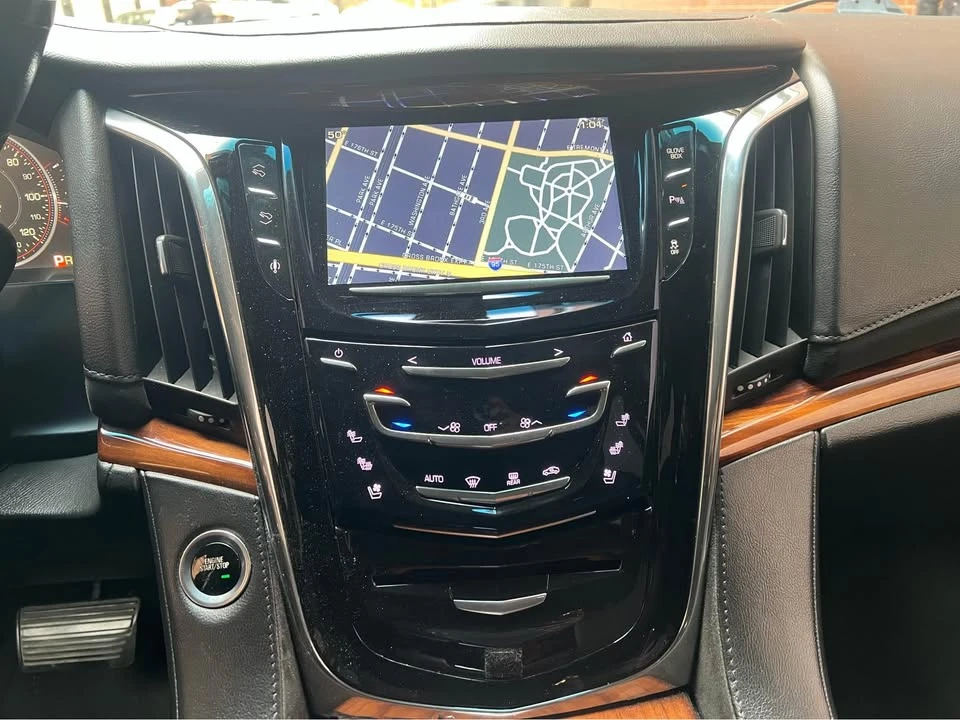 2015 Cadillac Escalade 4th Gen - Image 10 of 11