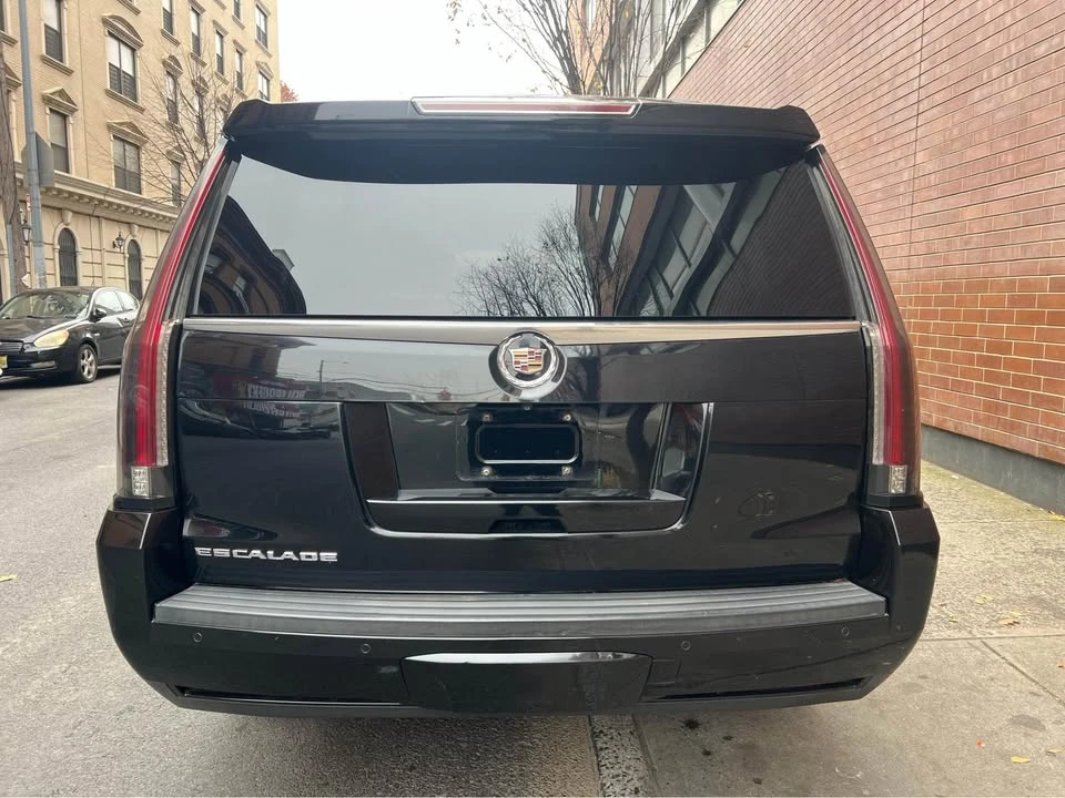 2015 Cadillac Escalade 4th Gen - Image 6 of 11