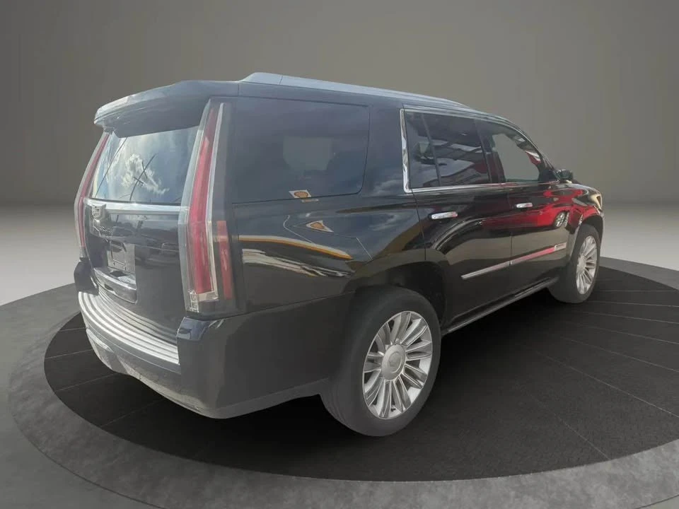 2015 Cadillac Escalade 4th Gen - Image 3 of 15