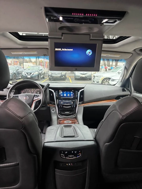 2015 Cadillac Escalade 4th Gen - Image 14 of 15