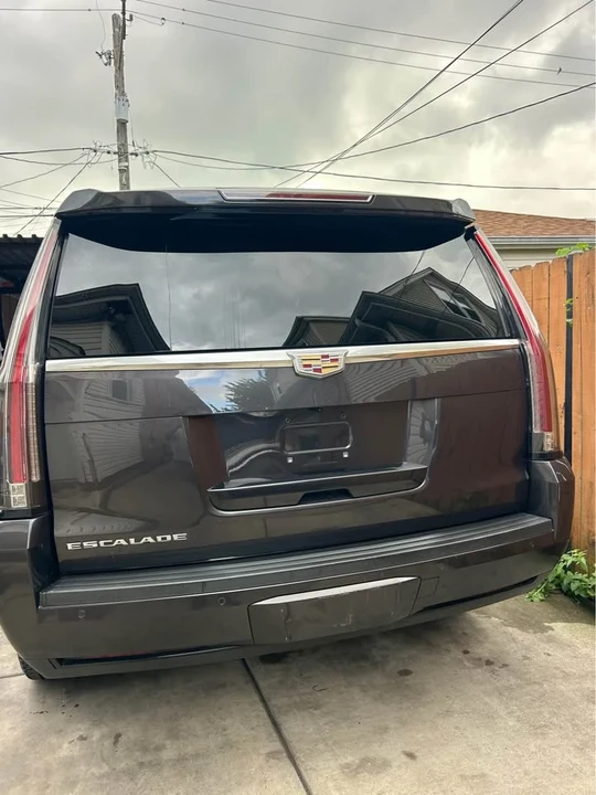 2015 Cadillac Escalade 4th Gen - Image 10 of 18
