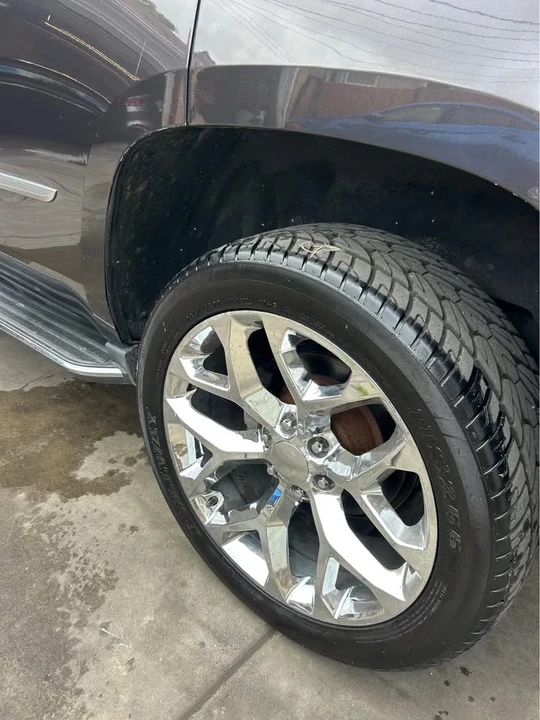 2015 Cadillac Escalade 4th Gen - Image 11 of 18