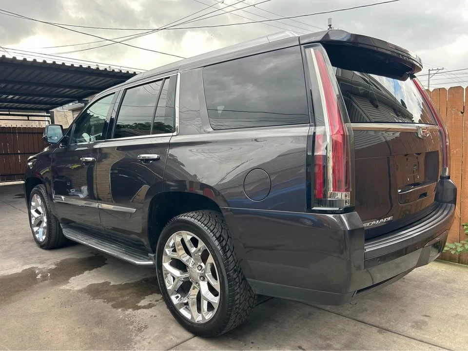 2015 Cadillac Escalade 4th Gen - Image 8 of 18